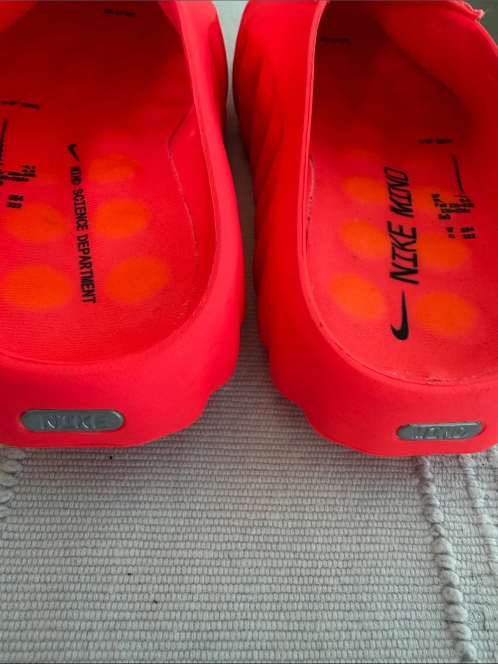 Nike Mind 001 Solar Red Recovery Mule Slip On M6 W7